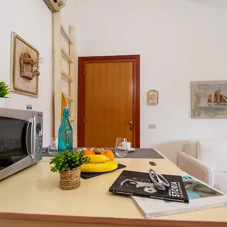 Nido Di Tom - Happy Apartment *